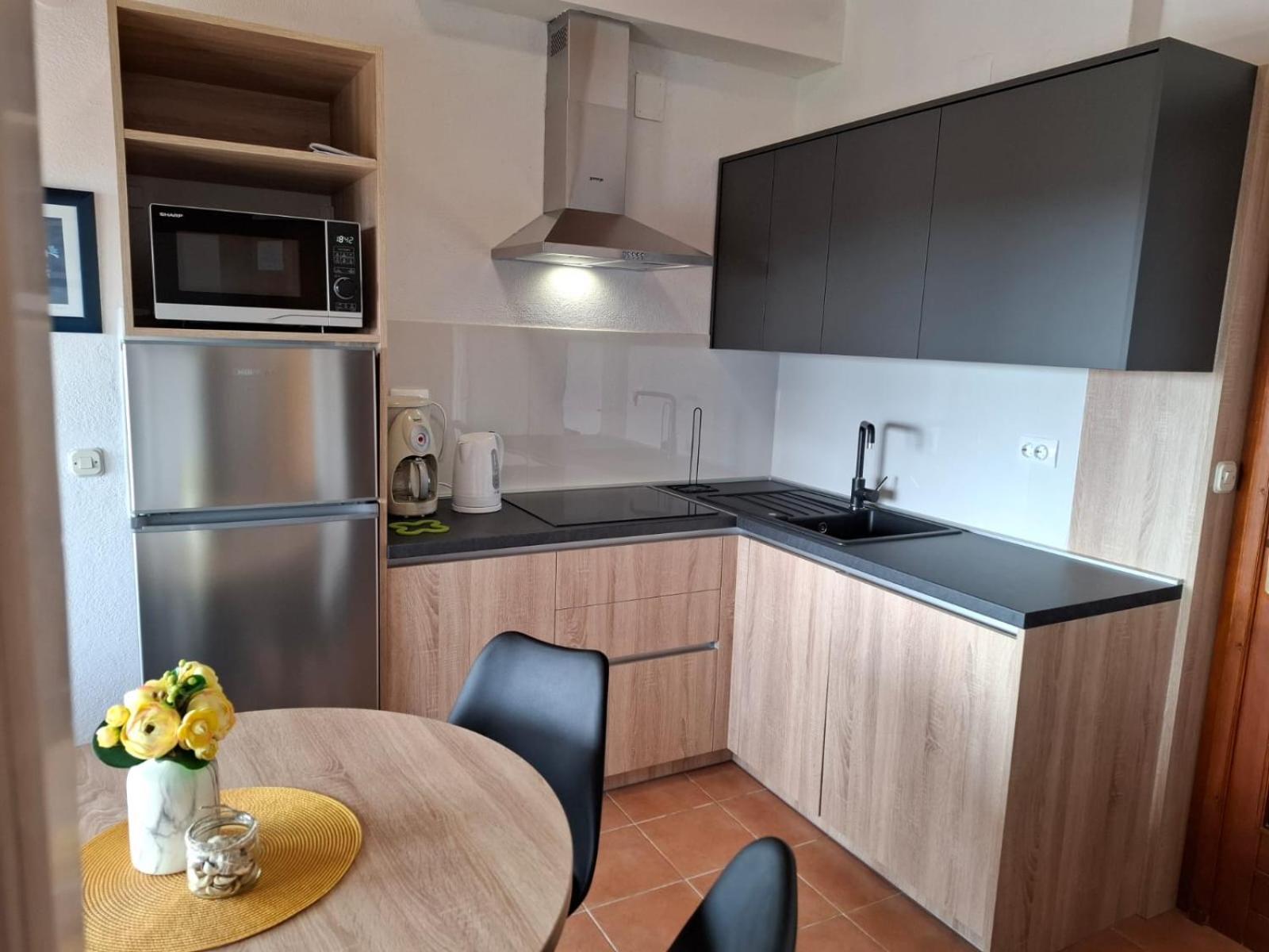 Apartmani Sarlija Pakoštane Eksteriør billede